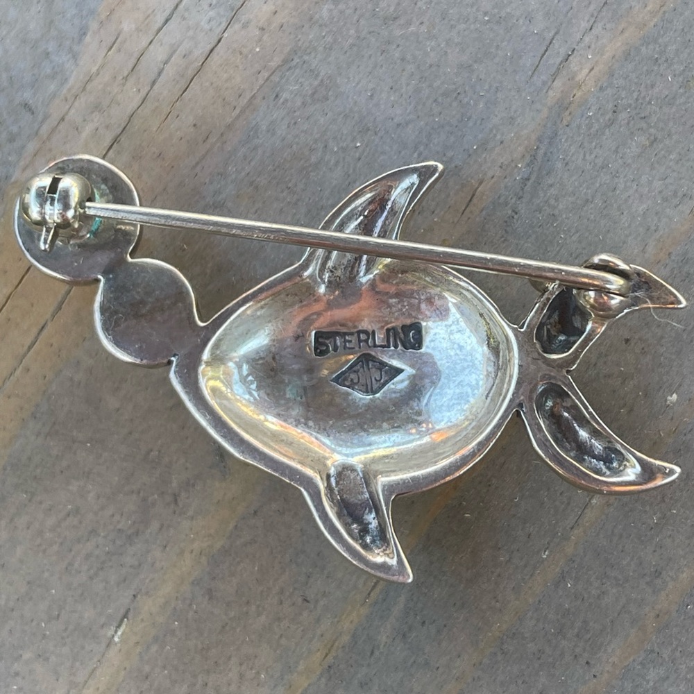 Judith Jack Fish Brooch - Picture 3 of 4